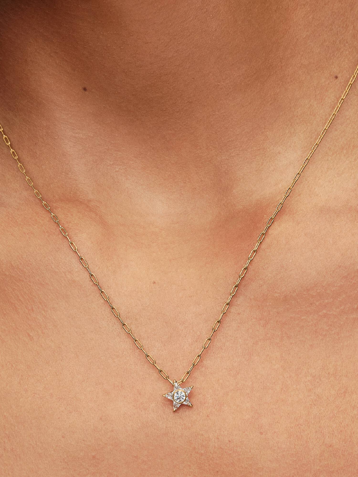 Funkelnder Sternen Anhänger Halskette