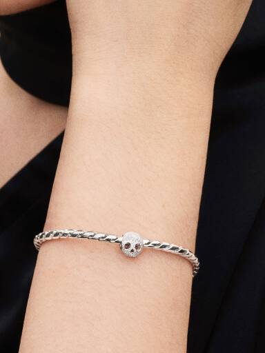Strukturierter Totenkopf Mini-Charm