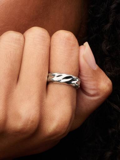 Gewellter Breiter Band-Ring