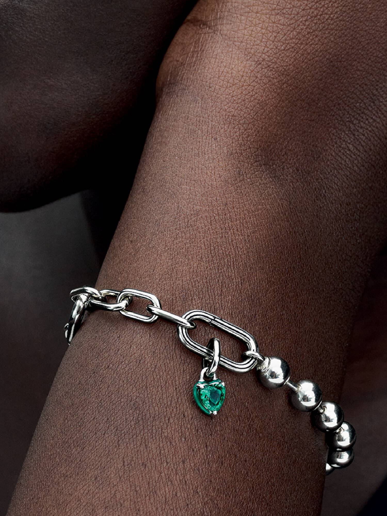 Pandora ME Grünes Chakra-Herz Mini-Charm-Anhänger