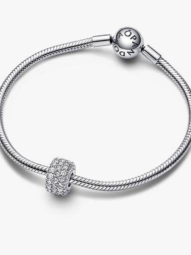 Funkelndes Dreireihiges Pavé-Charm