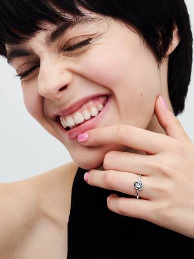 April Geburtsstein Ewigkeitskreis Ring