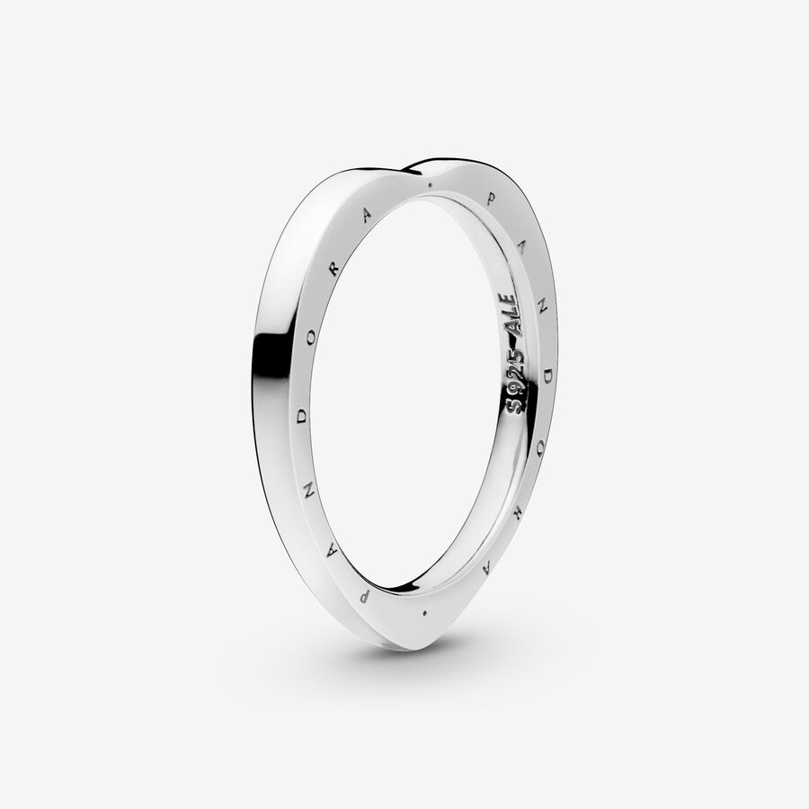 Herzförmiger Pandora Logo Ring image number 0