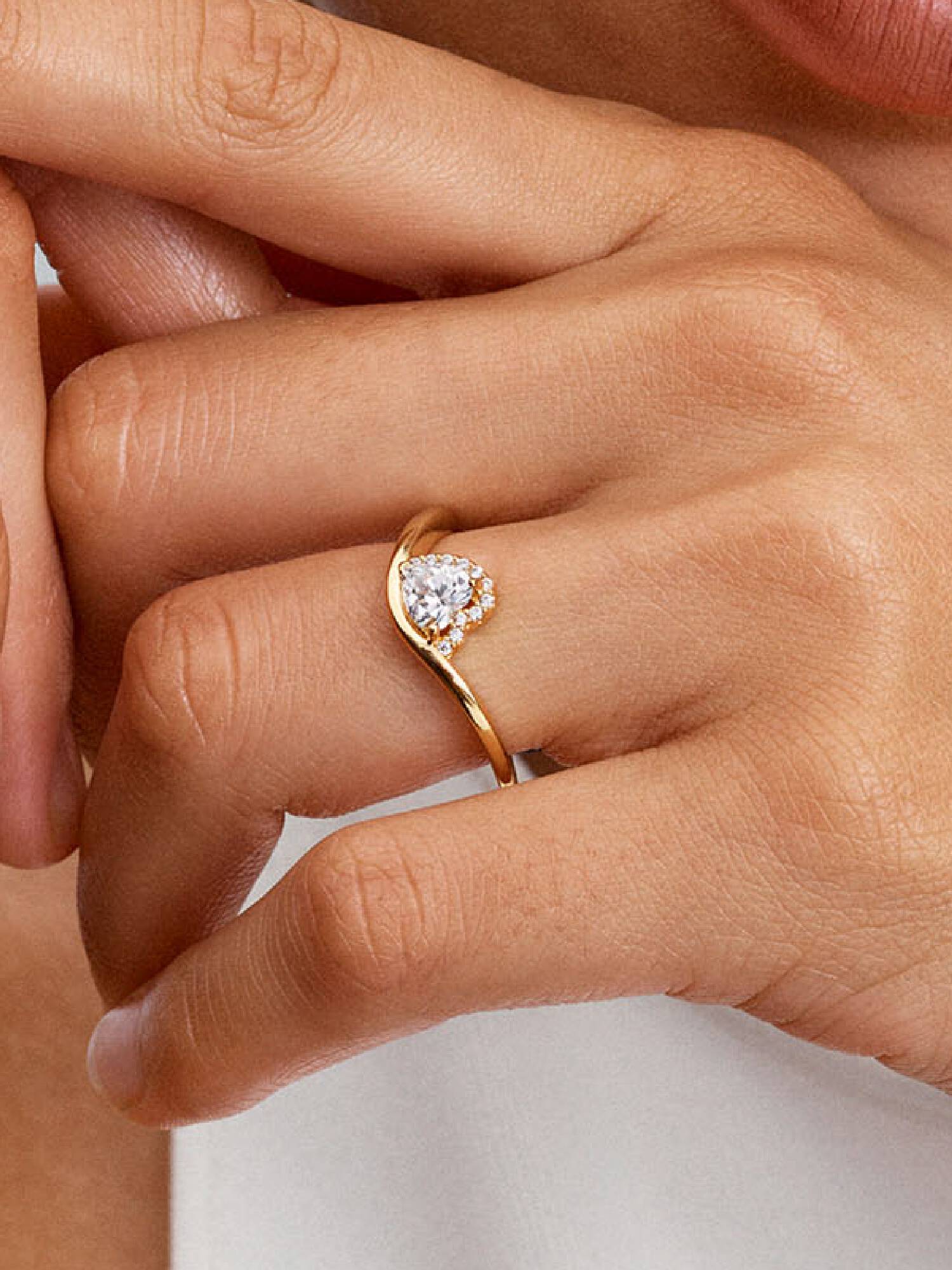 Welliges Herz Ring