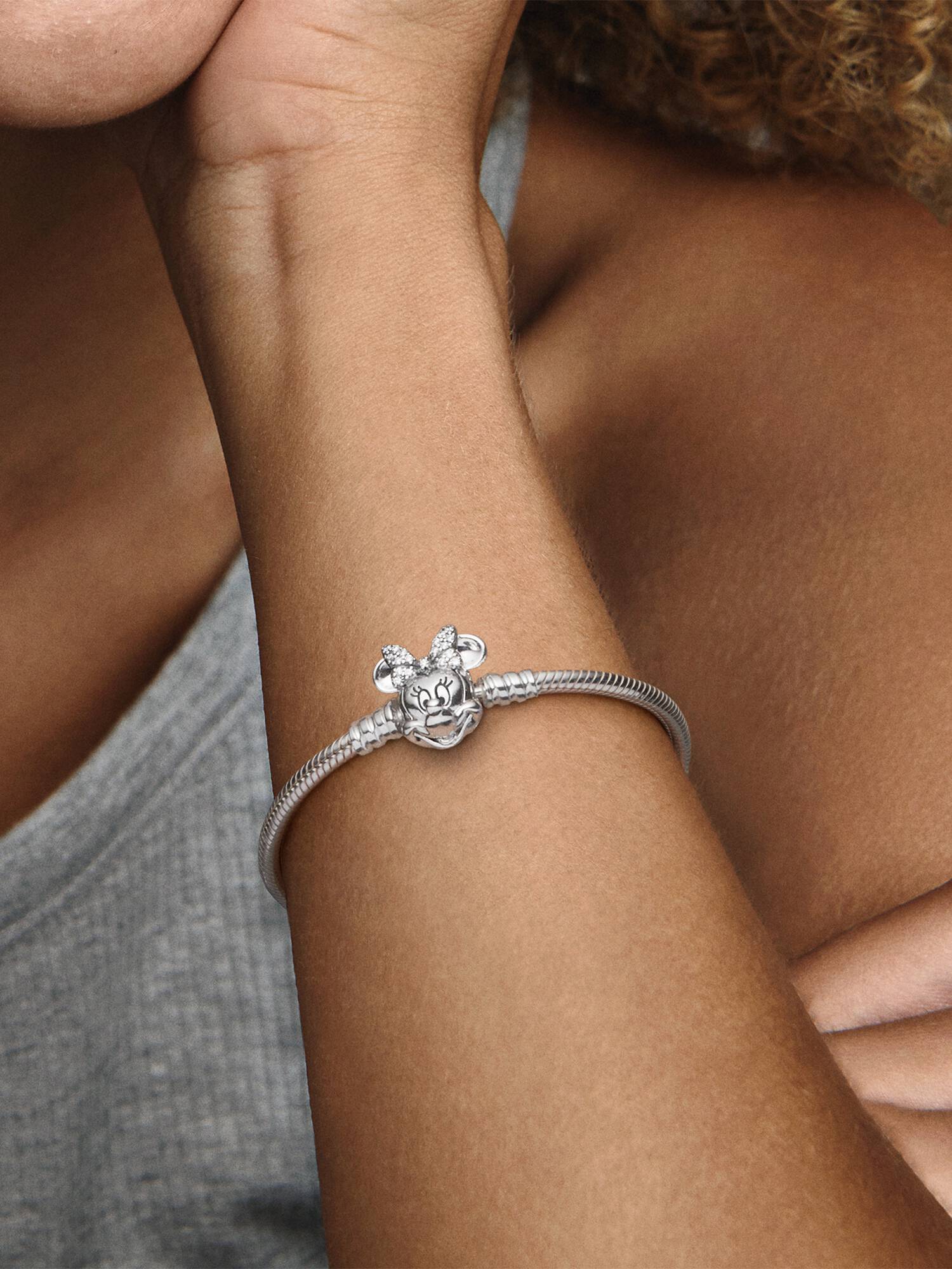 Disney Pavé Minnie Maus-Kugelverschluss Schlangen-Gliederarmband