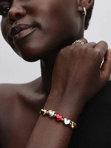 Rotes Metallic-Herz Charm