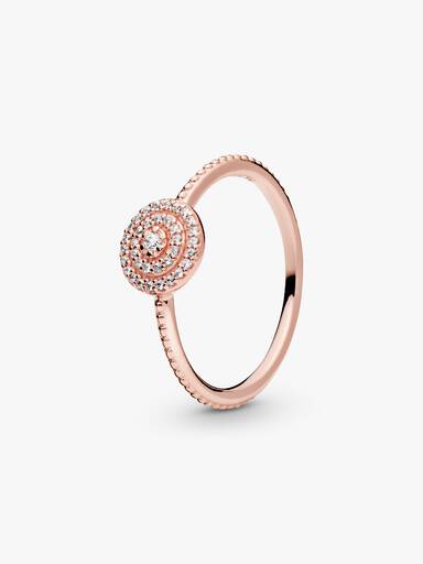 Eleganter Funkelnder Ring