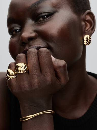 Welliger Statement-Ring