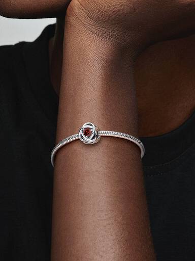 Januar Geburtsstein Roter Ewigkeitskreis Charm