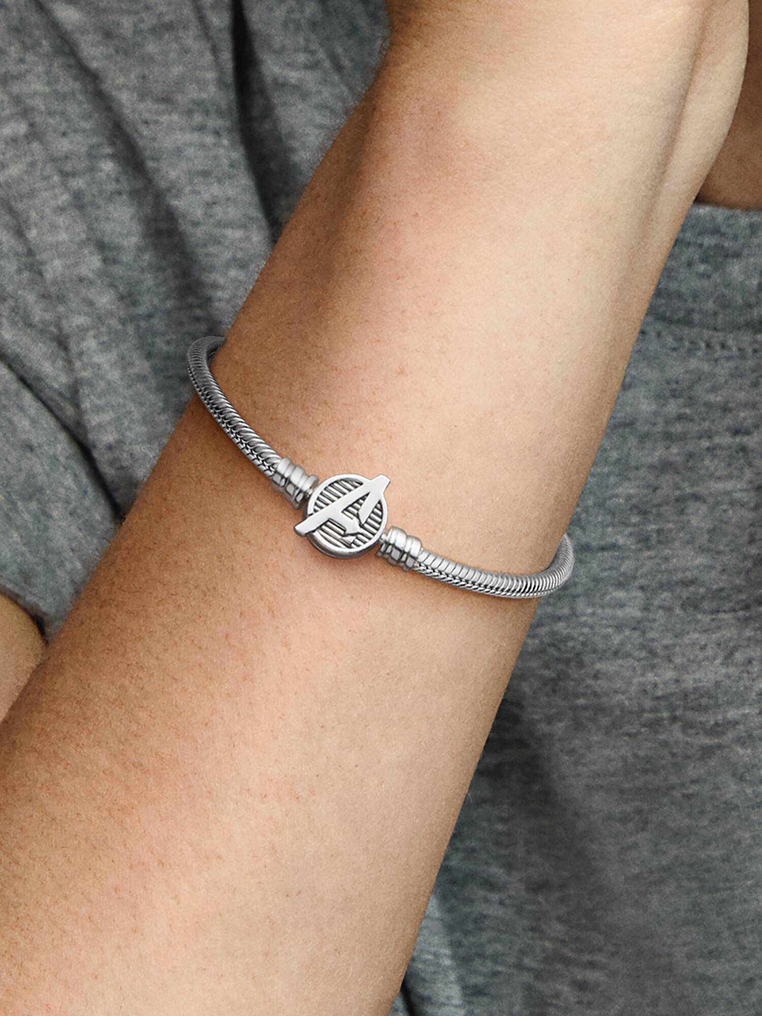 Pandora Moments Marvel The Avengers Logo-Verschluss Schlangen-Gliederarmband