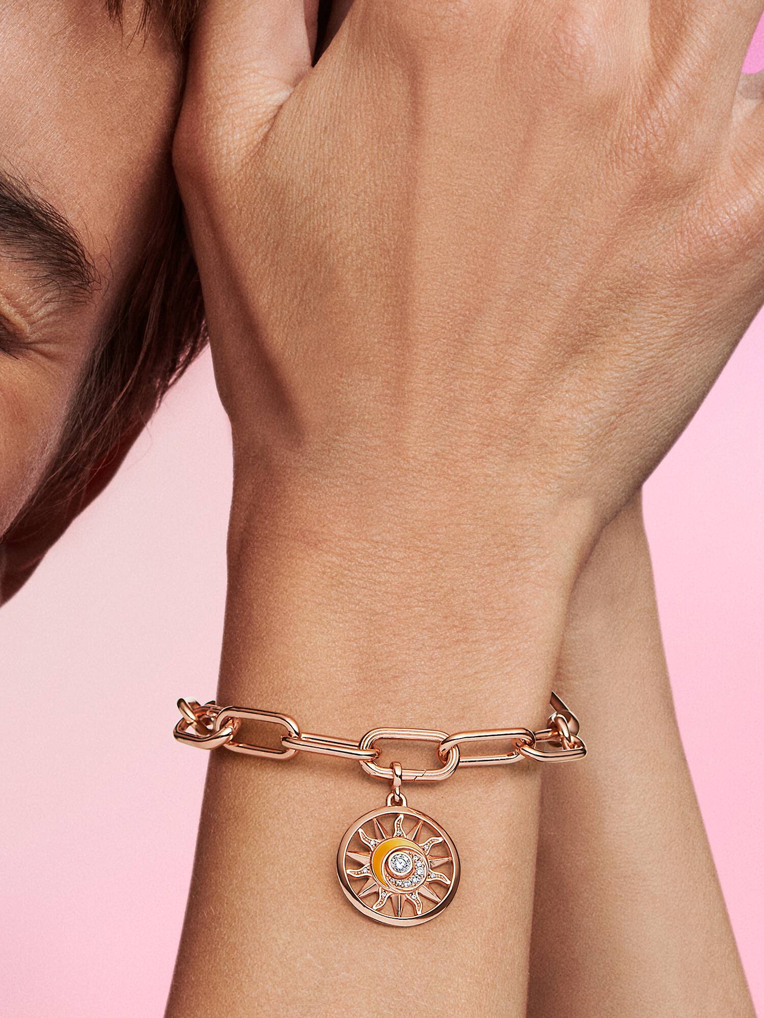 Pandora ME Kraft der Sonne Medaillon-Charm