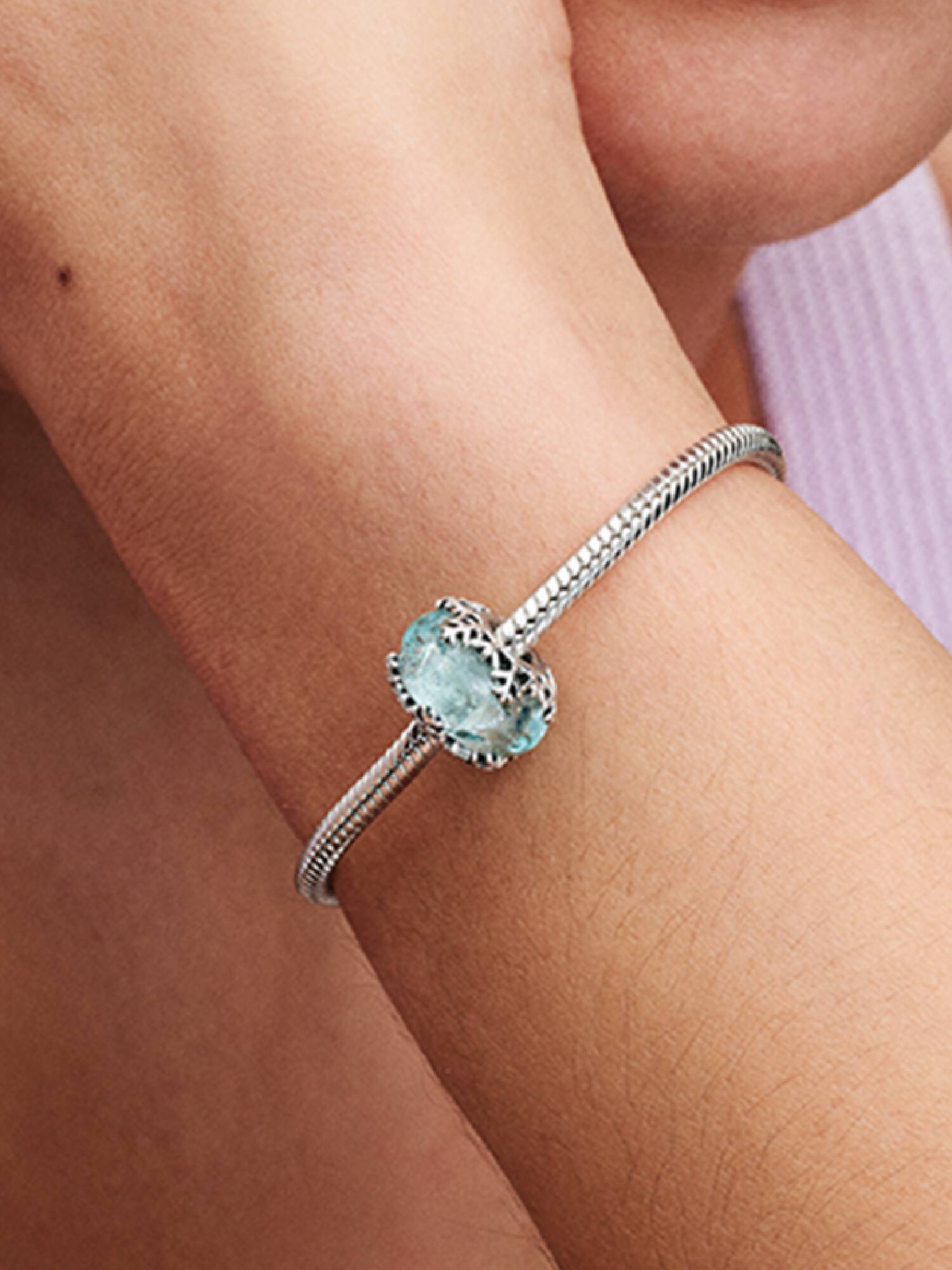 Winterblaue Schneeflocke Murano-Charm