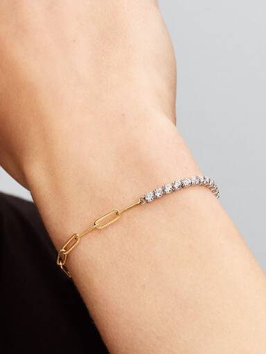 Glieder und Tennisarmband