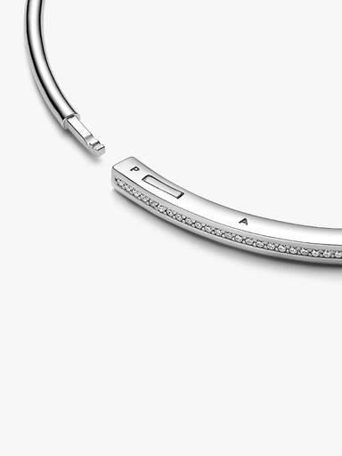 Pandora Signature I-D Pavé Armreif