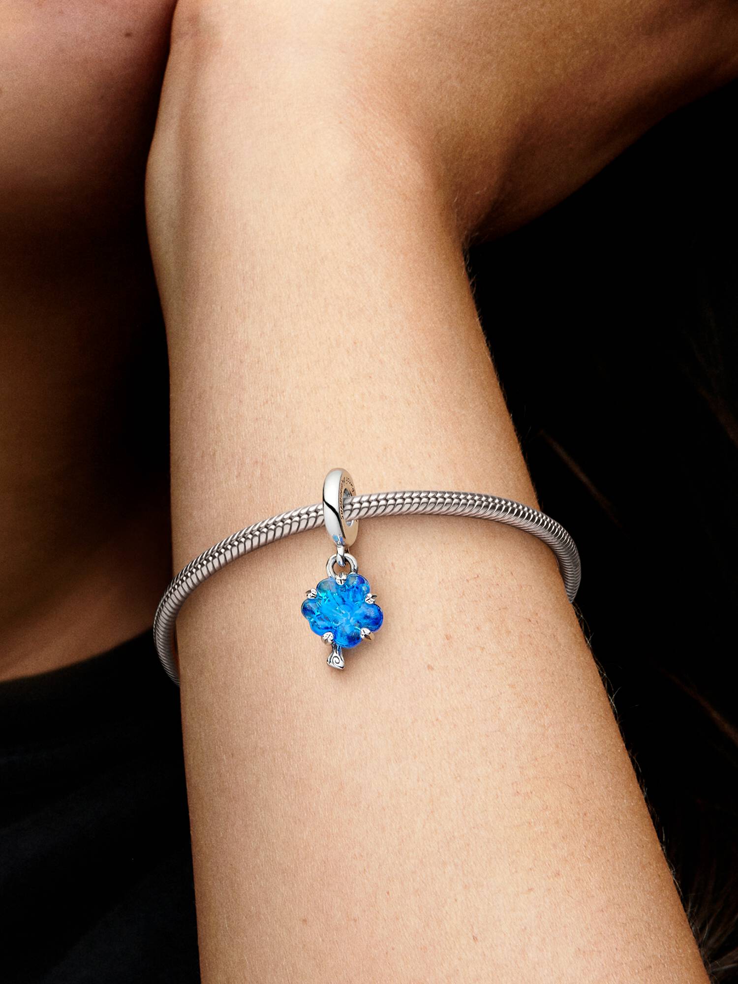 Blauer Murano-Glas Stammbaum Charm-Anhänger