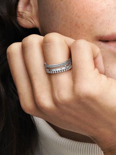 Pandora Signature Logo Pavé & Perlen Ring