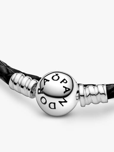 Pandora Moments Doppeltes schwarzes Lederarmband