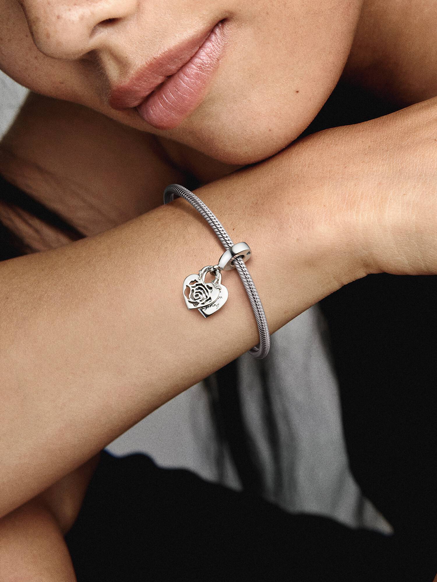 Rose Herzschloss Charm-Anhänger