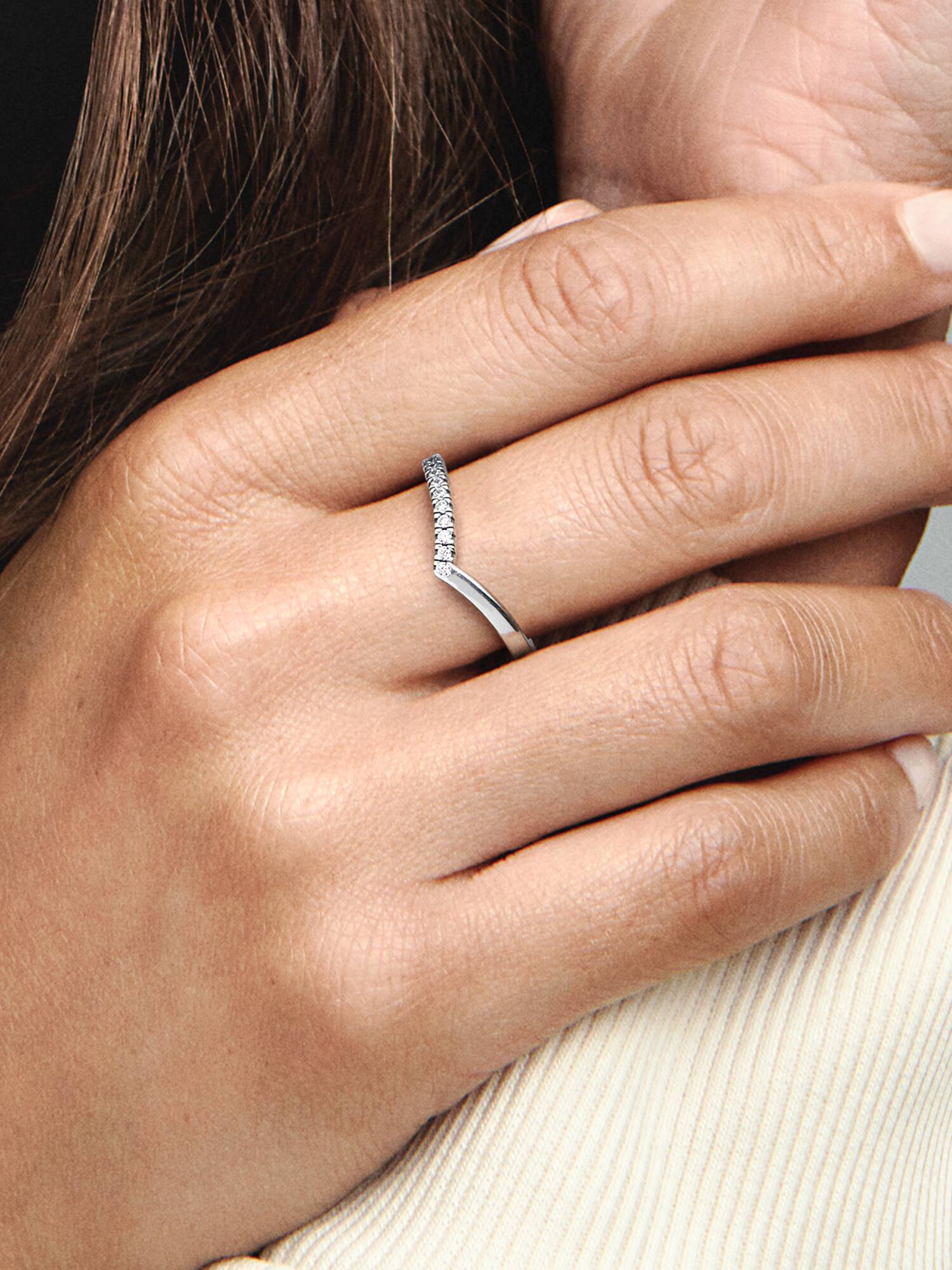 Pandora Timeless Wishbone Halb Funkelnder Ring