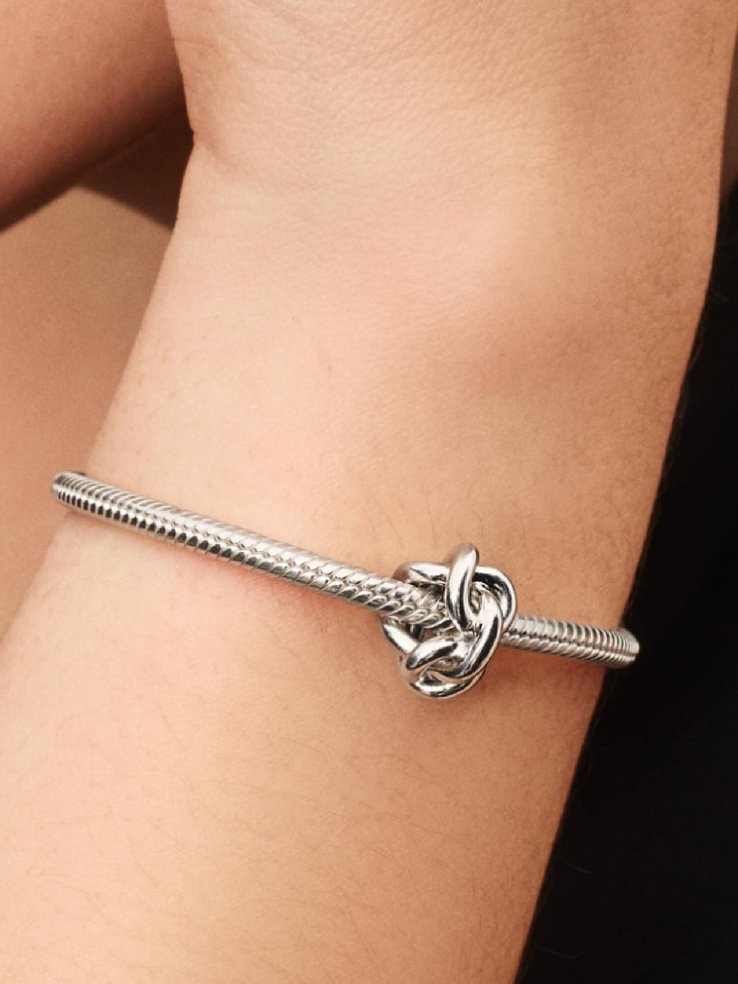 Unendlichkeitsknoten Charm