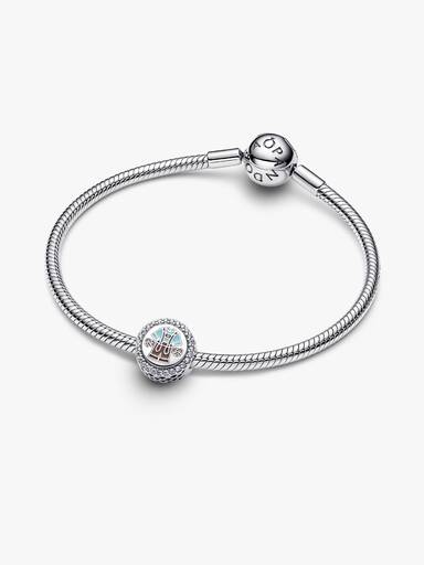 Lederhosen und Dirndl Charm