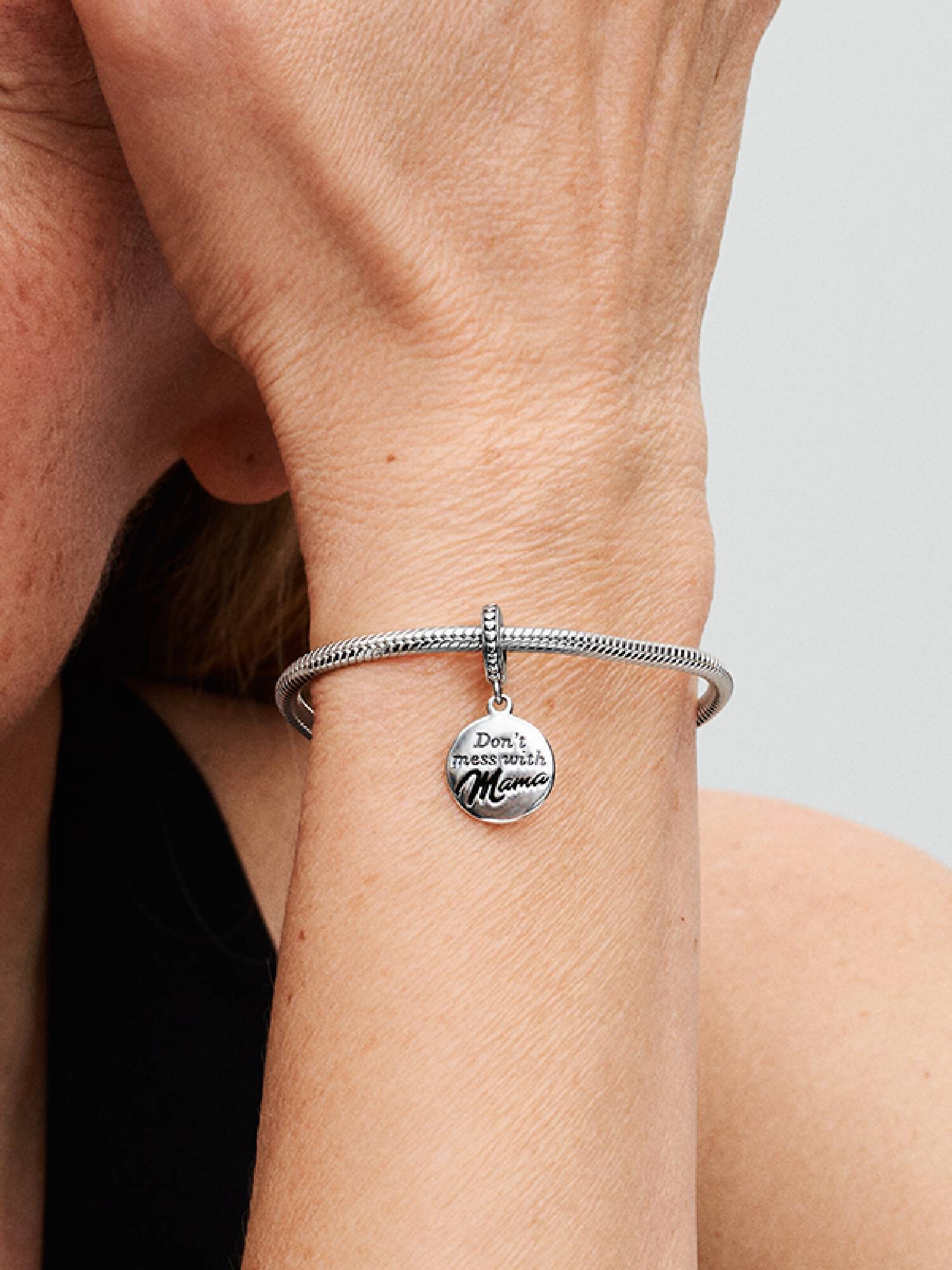 Mama Gravierbarer Charm-Anhänger