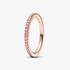 Funkelnder Rosafarbener Pavé-Band Ring Funkelnder Rosafarbener Pavé-Band Ring
